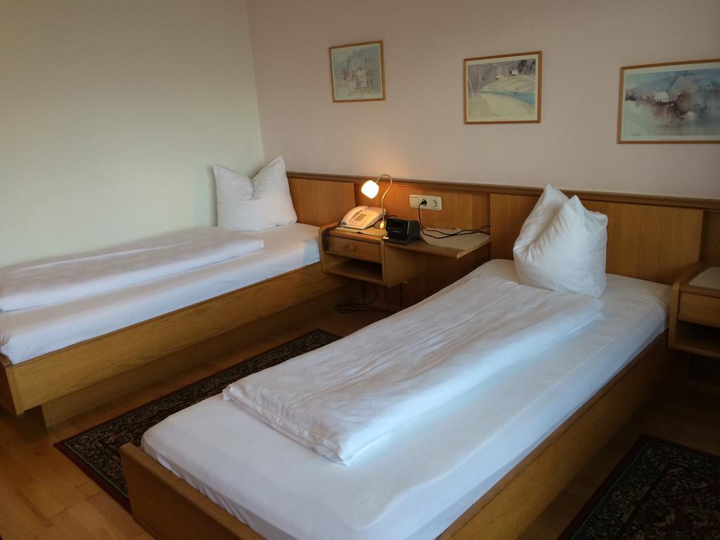 Nüziders Hotel Daneu מראה חיצוני תמונה