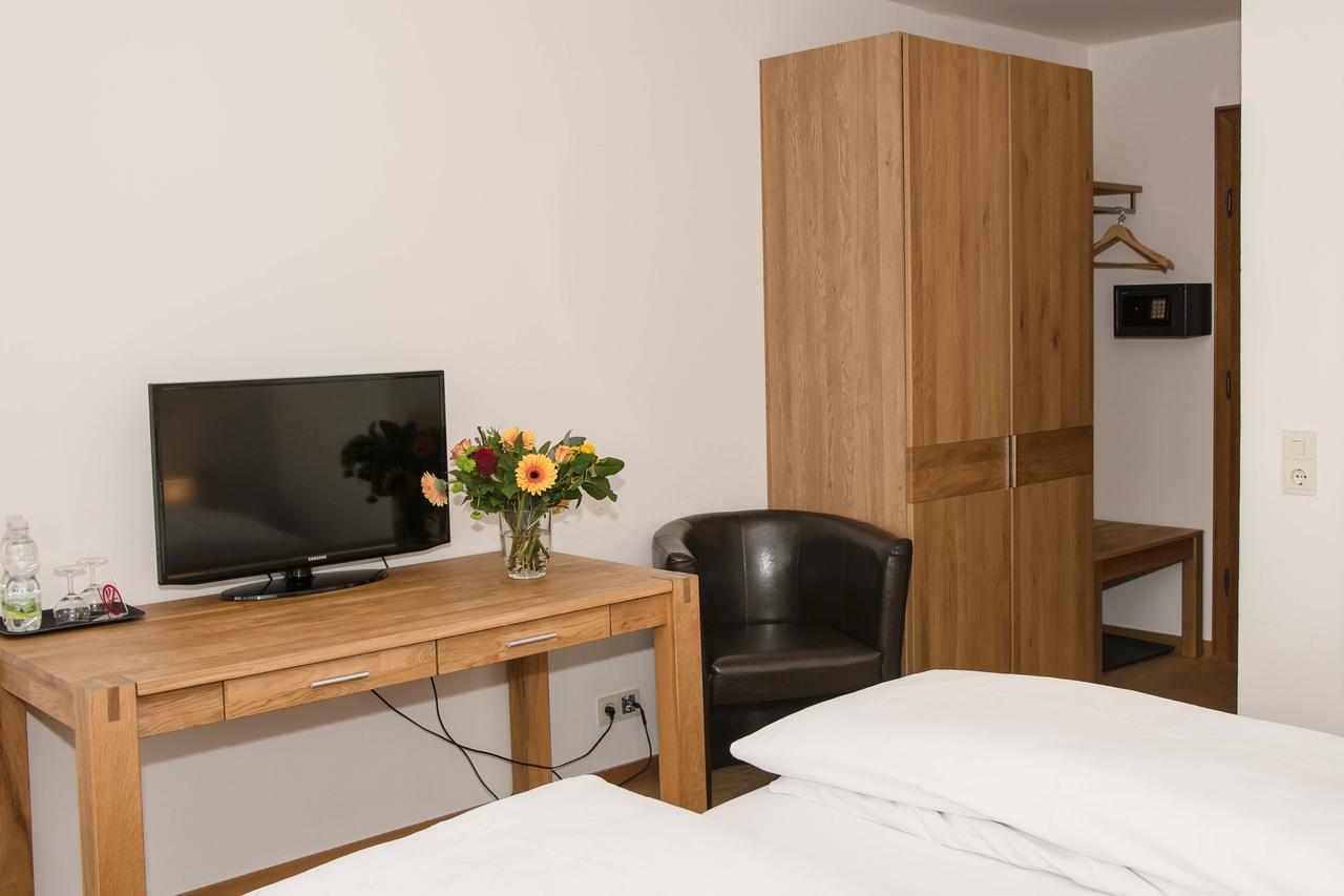 Nüziders Hotel Daneu מראה חיצוני תמונה